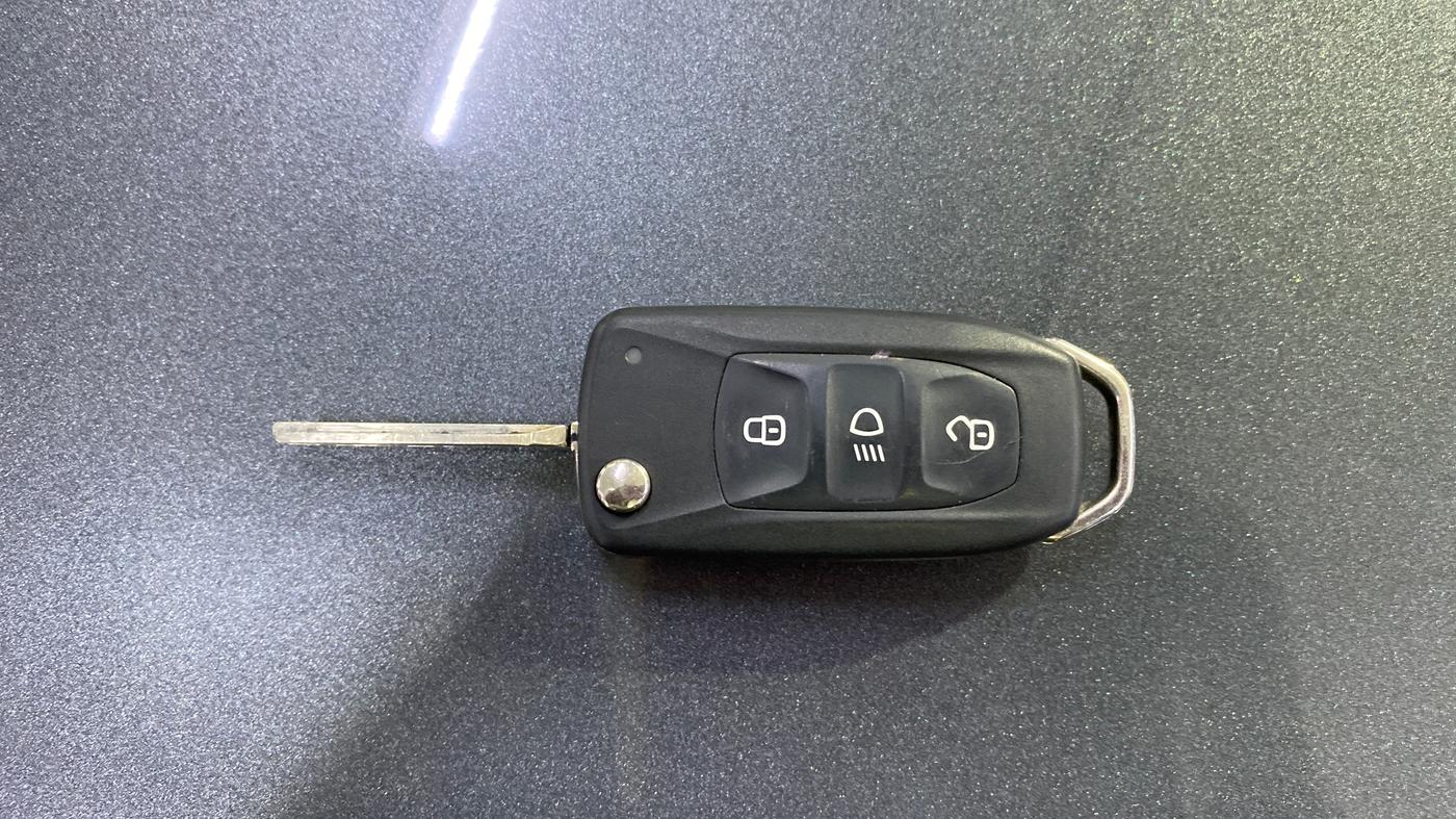 2025 Tata NEXON Pure Plus 1.2 iCNG 6MT, CNG, Manual, 12,630 km, Key Close Up