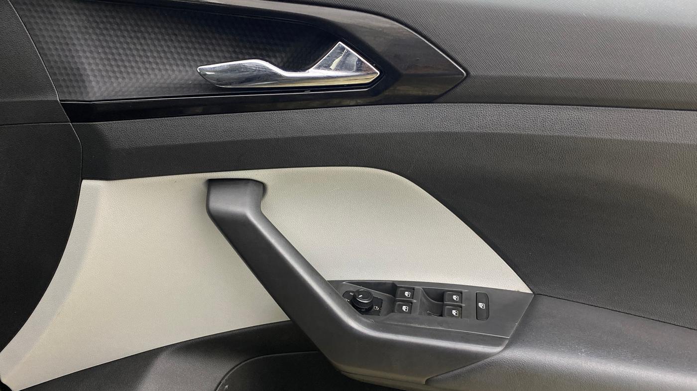 2023 Skoda KUSHAQ STYLE 1.0L TSI AT, Petrol, Automatic, 47,958 km, Driver Side Door Panels Control