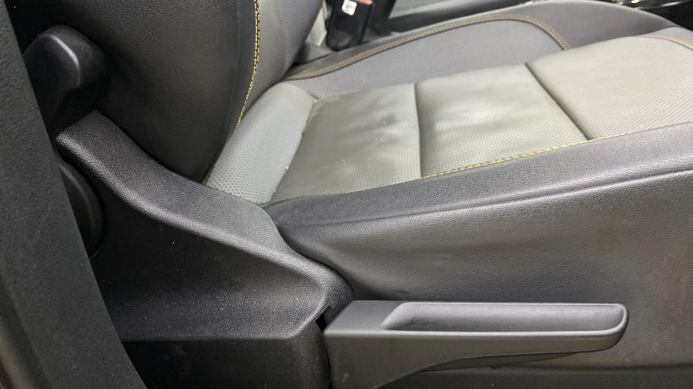 2023 Skoda KUSHAQ STYLE 1.0L TSI AT, Petrol, Automatic, 47,958 km, Driver Side Adjustment Panel