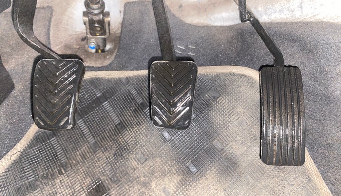 2018 Hyundai Eon ERA +, Petrol, Manual, 63,286 km, Pedals