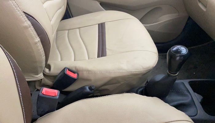 2018 Hyundai Eon ERA +, Petrol, Manual, 63,286 km, Gear Lever