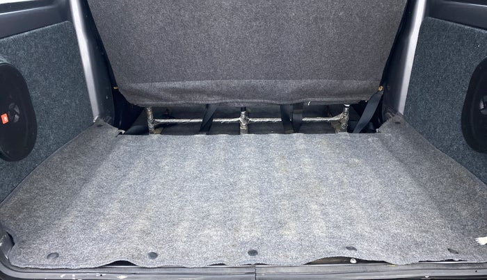 2018 Maruti Eeco 5 STR WITH AC PLUSHTR, Petrol, Manual, 24,486 km, Boot Inside