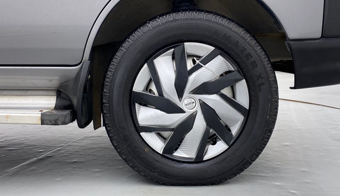 2018 Maruti Eeco 5 STR WITH AC PLUSHTR, Petrol, Manual, 24,486 km, Right Front Wheel
