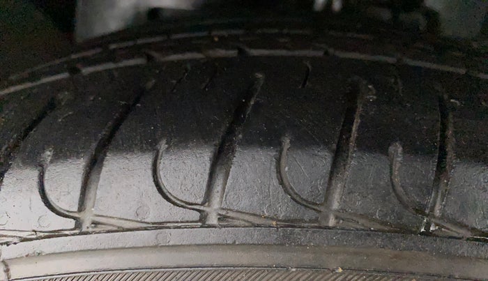 2019 Ford Ecosport TITANIUM 1.5L PETROL, Petrol, Manual, 59,230 km, Left Front Tyre Tread