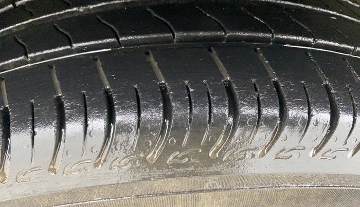 2022 Maruti New Wagon-R ZXI PLUS 1.2, Petrol, Manual, 13,019 km, Left Front Tyre Tread