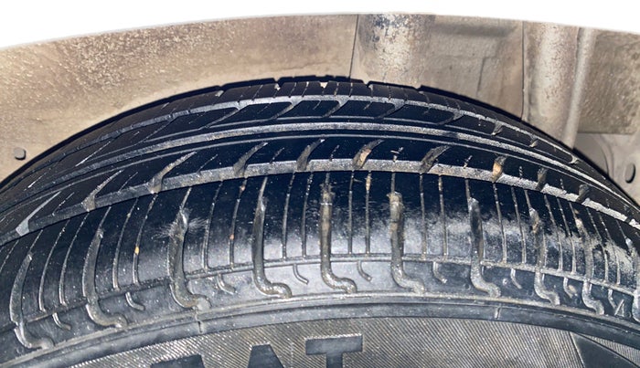 2015 Maruti Celerio ZXI, Petrol, Manual, 77,079 km, Left Rear Tyre Tread