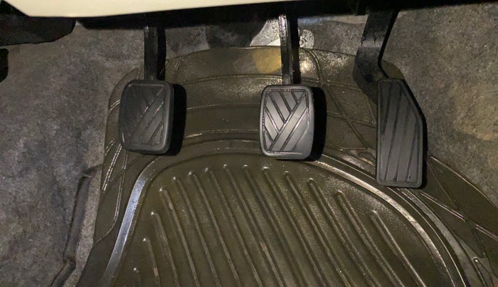 2015 Maruti Celerio ZXI, Petrol, Manual, 77,079 km, Pedals