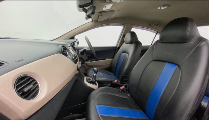 2016 Hyundai Xcent SX 1.2, Petrol, Manual, 37,929 km, Right Side Front Door Cabin