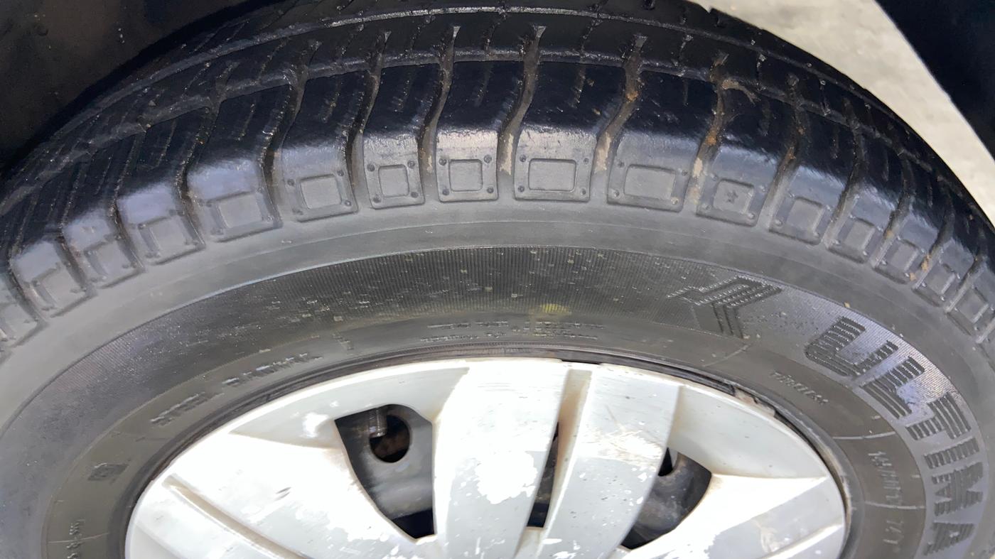 2017 Maruti Alto 800 LXI, Petrol, Manual, 26,308 km, Left Rear Tyre Tread