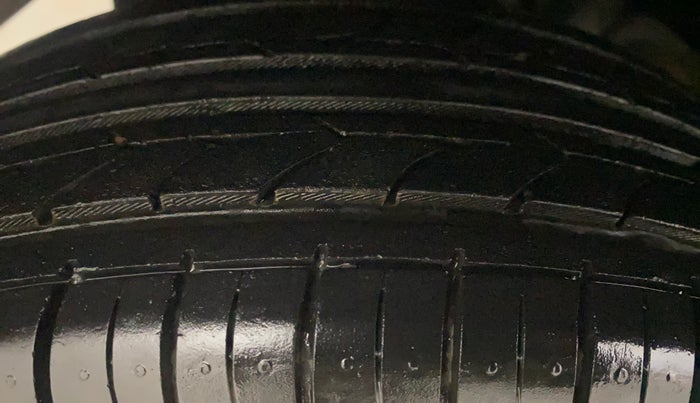 2016 Maruti Alto K10 VXI AMT, Petrol, Automatic, 55,615 km, Right Rear Tyre Tread