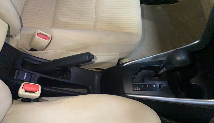 2018 Toyota YARIS J CVT, Petrol, Automatic, 16,845 km, Gear Lever