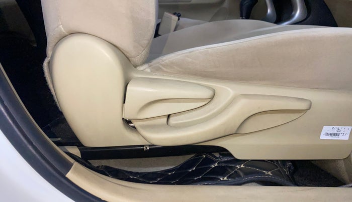 2018 Toyota YARIS J CVT, Petrol, Automatic, 16,845 km, Driver Side Adjustment Panel