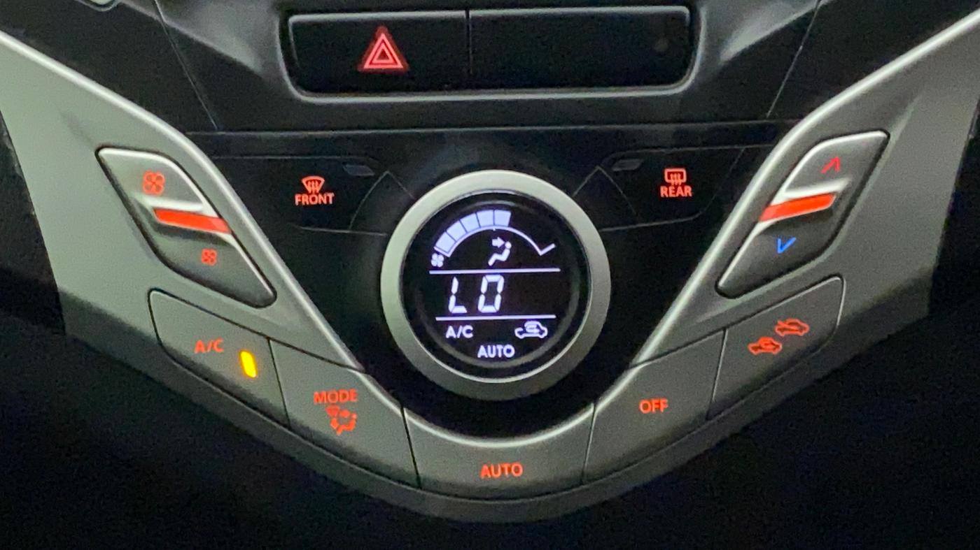 2017 Maruti Baleno ZETA PETROL 1.2, Petrol, Manual, 28,599 km, Automatic Climate Control