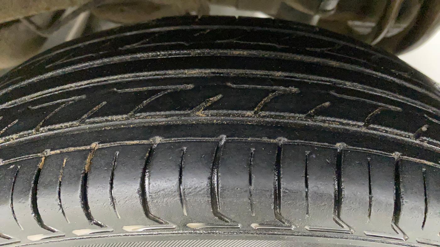 2015 Datsun Go Plus T (O), Petrol, Manual, 91,141 km, Left Rear Tyre Tread