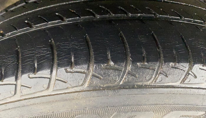 2020 Maruti New Wagon-R ZXI 1.2, Petrol, Manual, 45,744 km, Right Rear Tyre Tread