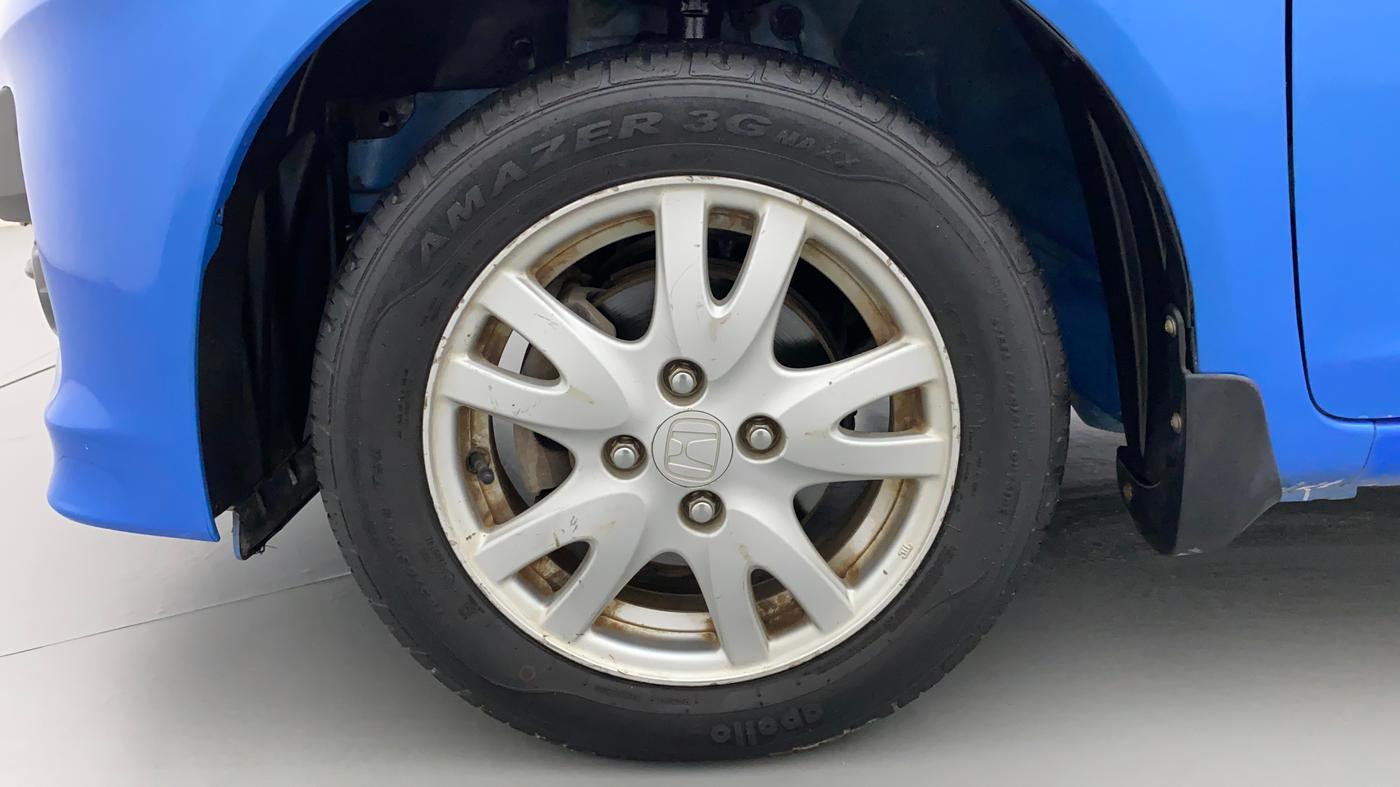 2012 Honda Brio V MT, Petrol, Manual, 55,791 km, Left Front Wheel