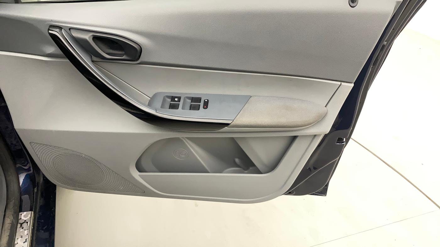 2021 Tata TIGOR XZ PETROL, Petrol, Manual, 35,602 km, Driver Side Door Panels Control