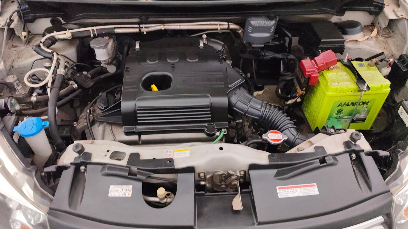 2015 Maruti Celerio VXI AMT, CNG, Automatic, 45,611 km, Engine View