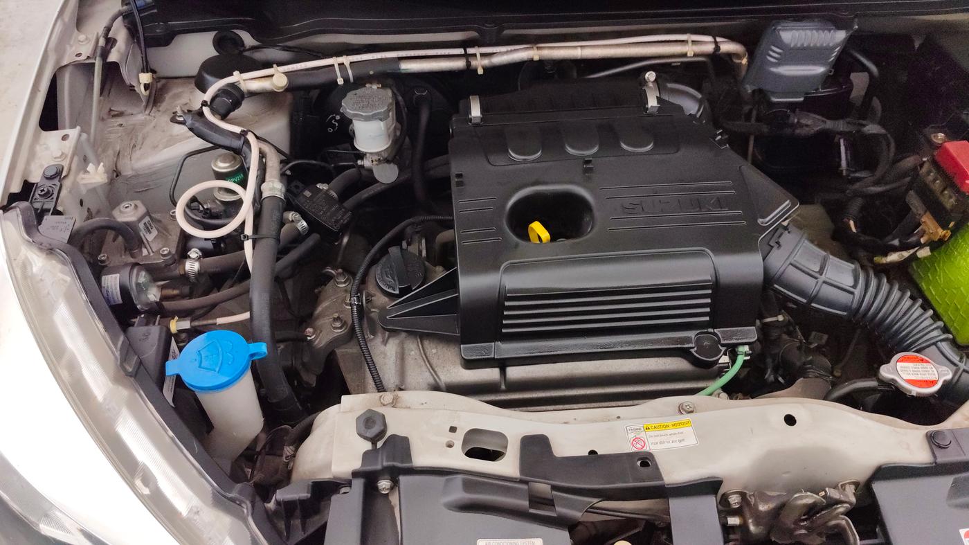 2015 Maruti Celerio VXI AMT, CNG, Automatic, 45,611 km, Engine View - Right
