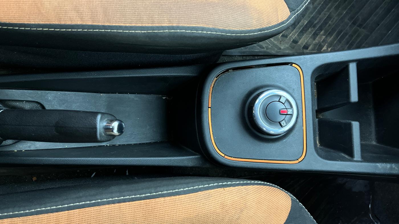 2021 Renault Kwid CLIMBER 1.0 AMT (O), Petrol, Automatic, 70,124 km, Gear Lever