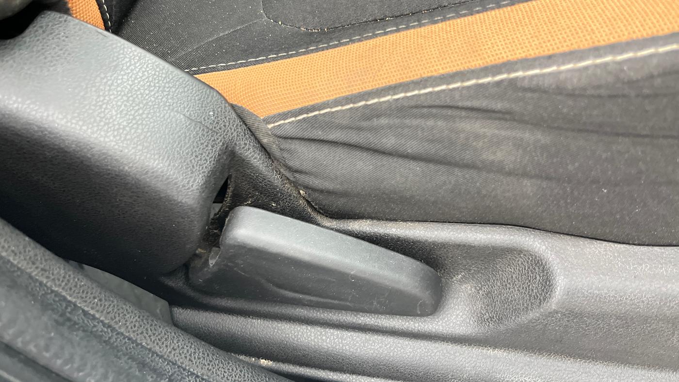 2021 Renault Kwid CLIMBER 1.0 AMT (O), Petrol, Automatic, 70,124 km, Driver Side Adjustment Panel