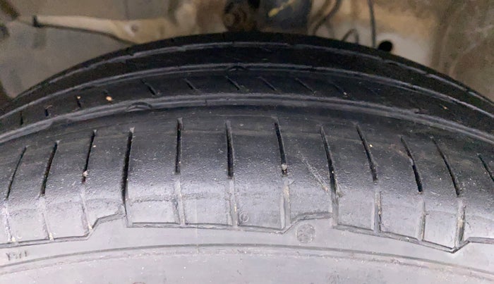 2017 Honda Jazz 1.2 V AT, Petrol, Automatic, 61,721 km, Left Front Tyre Tread