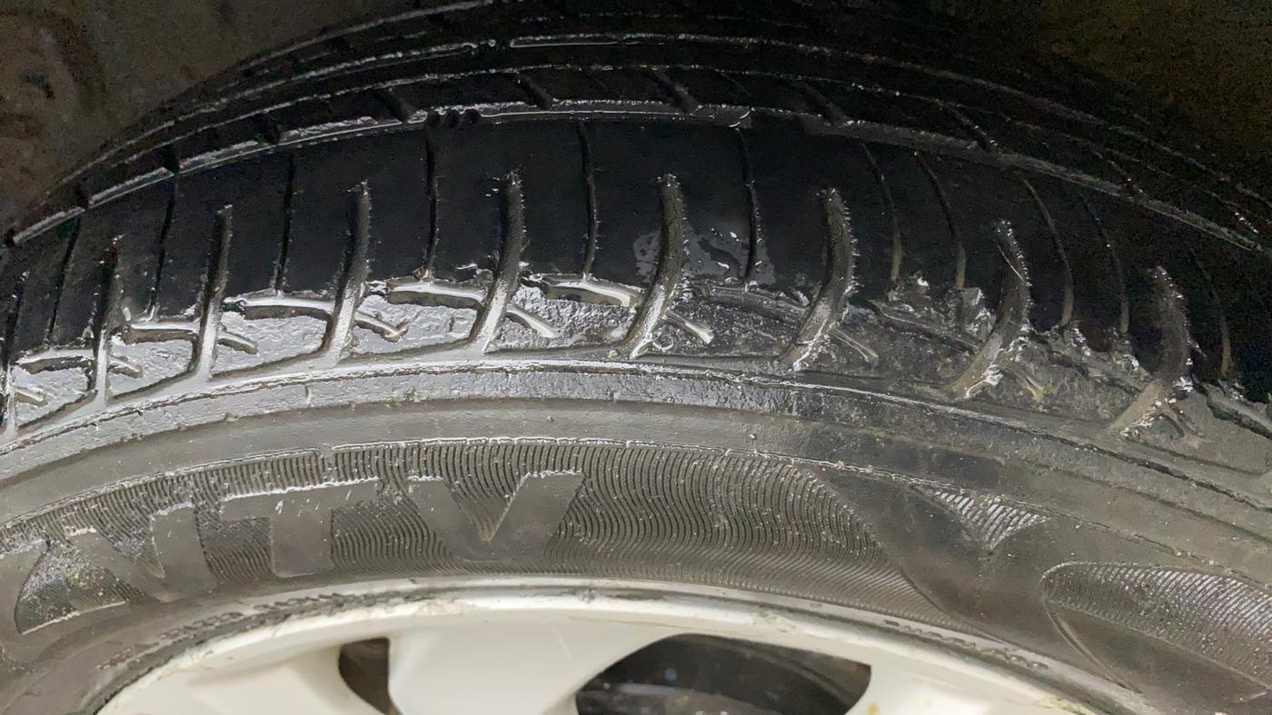 2019 Honda Amaze 1.2L I-VTEC VX CVT, Petrol, Automatic, 1,09,275 km, Left Rear Tyre Tread