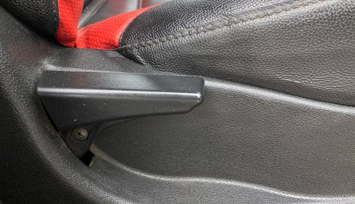 2017 Tata Tiago XT PETROL, Petrol, Manual, 60,025 km, Driver Side Adjustment Panel