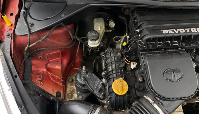 2017 Tata Tiago XT PETROL, Petrol, Manual, 60,025 km, Engine View - Right