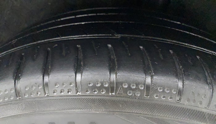 2014 Ford Ecosport TITANIUM 1.5L PETROL AT, Petrol, Automatic, 82,620 km, Left Rear Tyre Tread