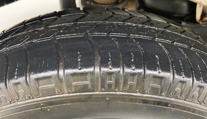 2018 Maruti Eeco 5 STR WITH AC PLUSHTR, Petrol, Manual, 48,971 km, Right Rear Tyre Tread