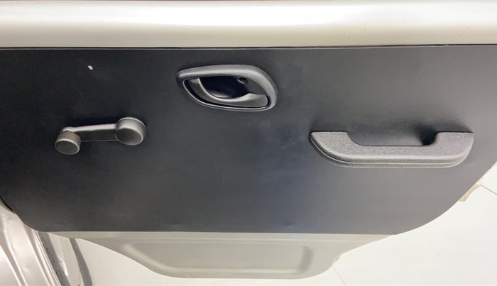 2018 Maruti Eeco 5 STR WITH AC PLUSHTR, Petrol, Manual, 48,971 km, Driver Side Door Panels Control