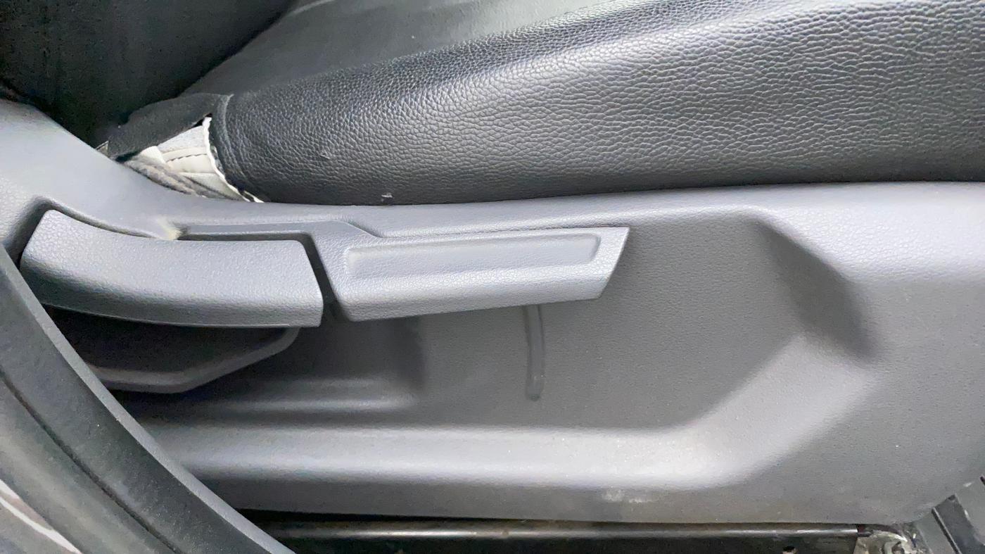 2019 Hyundai GRAND I10 NIOS SPORTZ U2 AMT 1.2 CRDI, Diesel, Automatic, 56,924 km, Driver Side Adjustment Panel