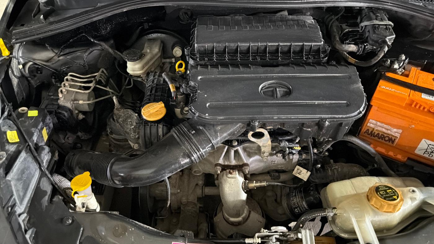 2020 Tata Tiago XZA PLUS PETROL, Petrol, Automatic, 57,342 km, Engine View - Right
