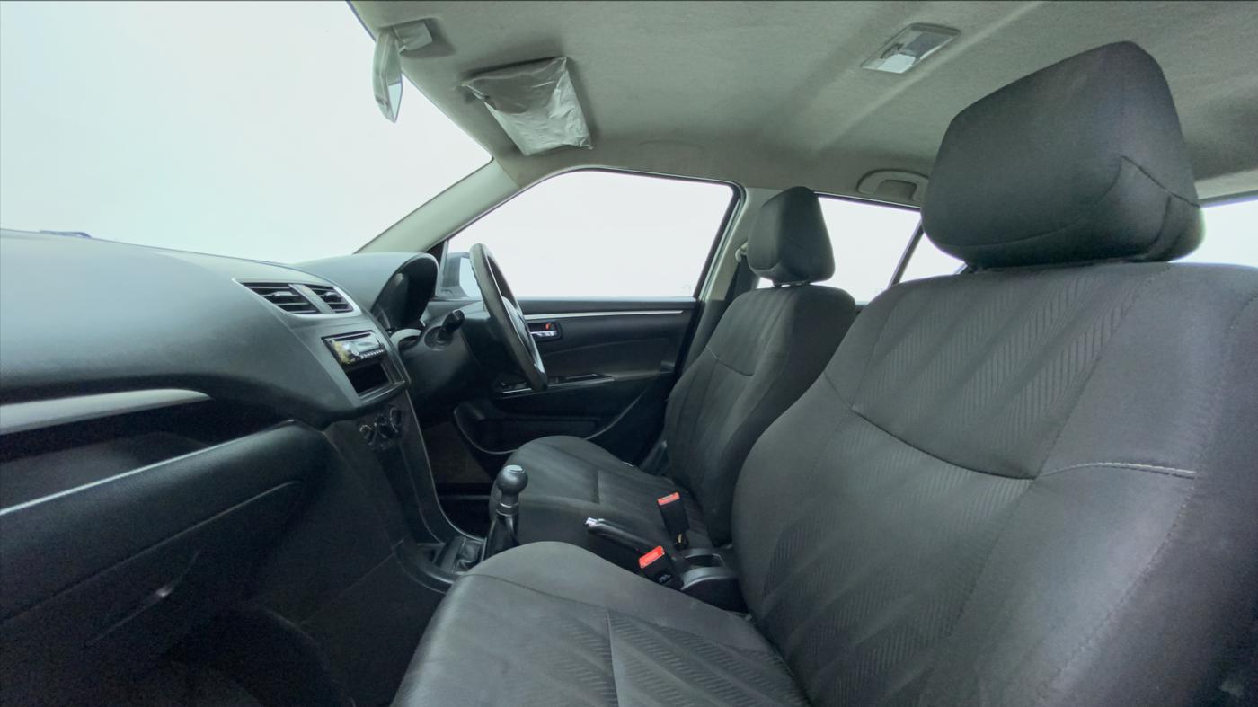 2013 Maruti Swift VXI, Petrol, Manual, 67,258 km, Right Side Front Door Cabin