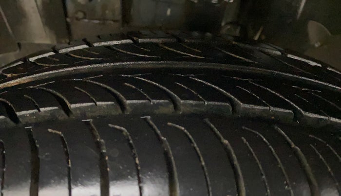 2020 Renault Kwid CLIMBER 1.0 (O), Petrol, Manual, 67,647 km, Left Front Tyre Tread