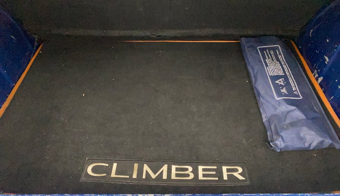 2020 Renault Kwid CLIMBER 1.0 (O), Petrol, Manual, 67,647 km, Boot Inside