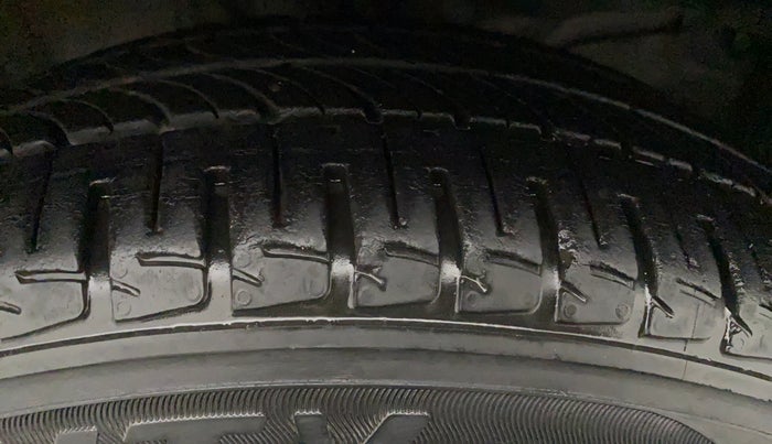 2019 Honda Jazz 1.2L I-VTEC VX CVT, Petrol, Automatic, 18,843 km, Right Front Tyre Tread