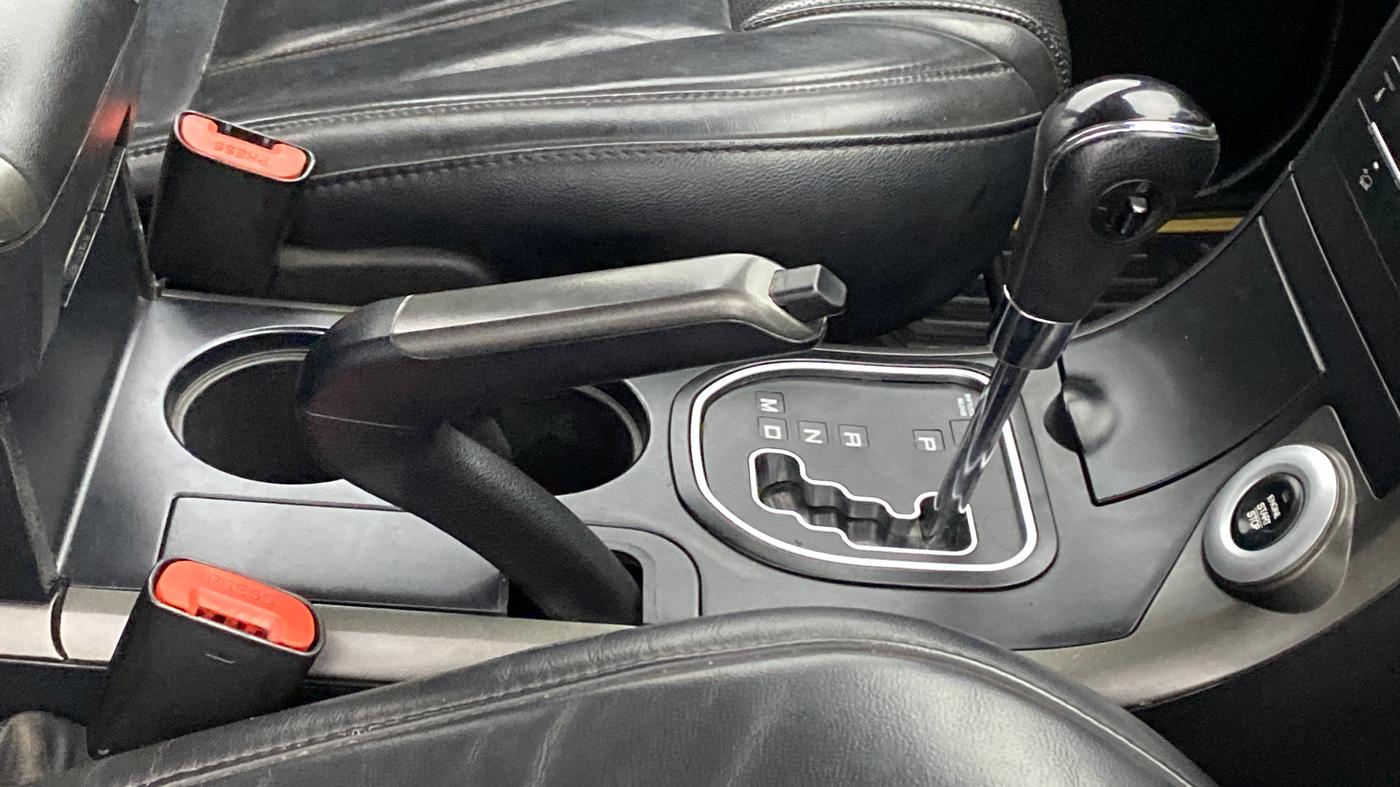 2017 Mahindra XUV500 W10 AT FWD, Diesel, Automatic, 93,913 km, Gear Lever