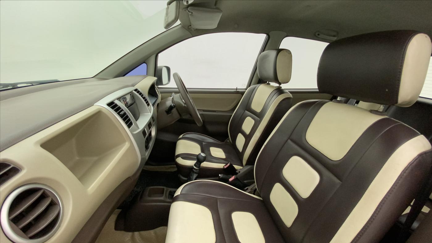 2010 Maruti Zen Estilo VXI, Petrol, Manual, 61,117 km, Right Side Front Door Cabin