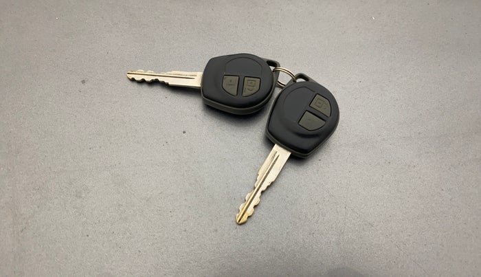 2015 Maruti Wagon R 1.0 VXI, Petrol, Manual, 61,035 km, Key Close Up