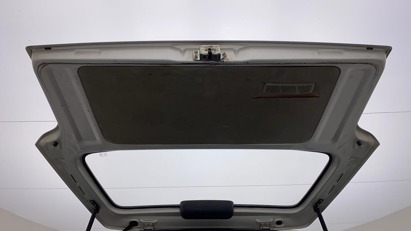 2011 Maruti Eeco 7 STR, Petrol, Manual, 67,580 km, Boot Door Open