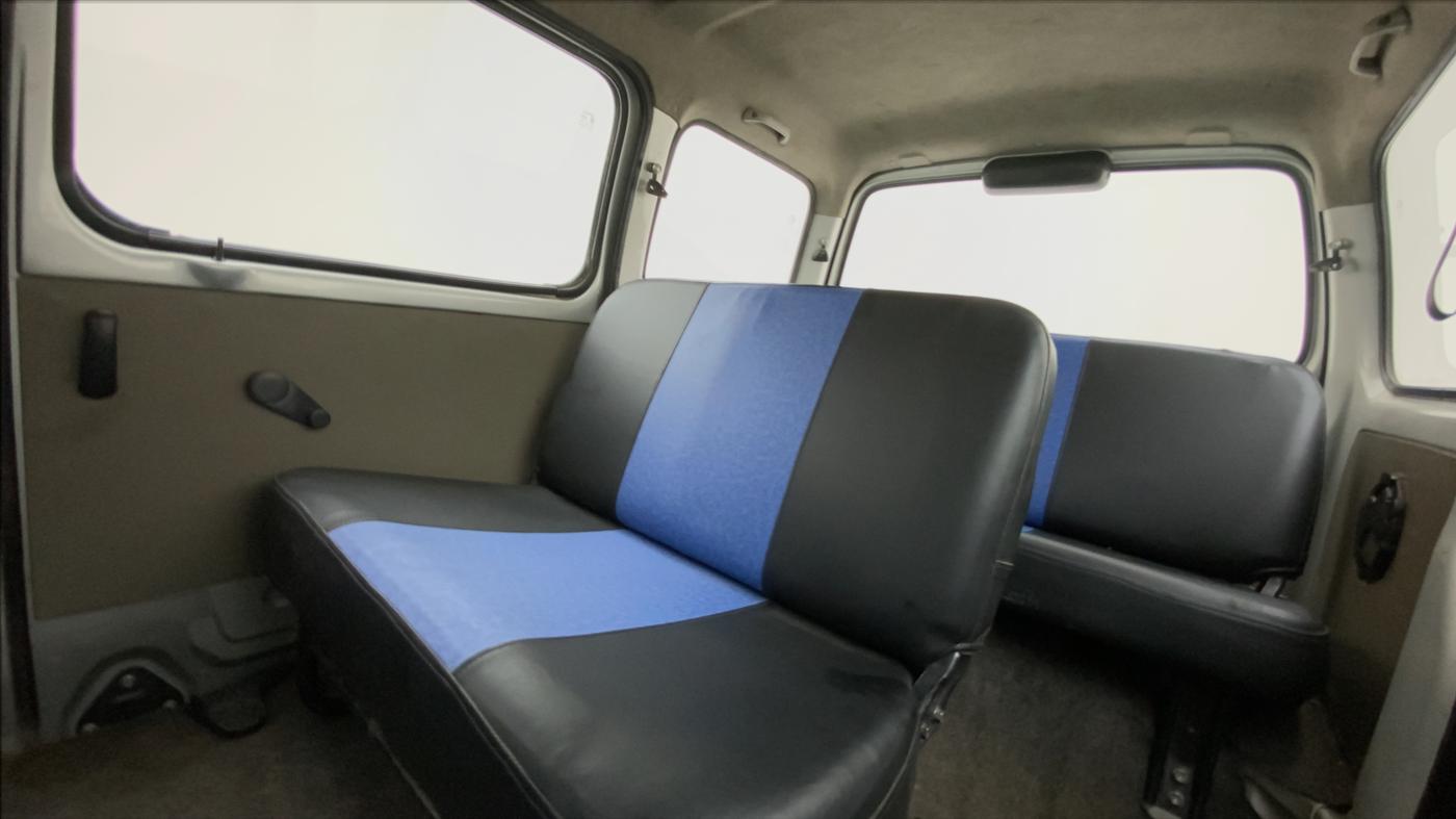 2011 Maruti Eeco 7 STR, Petrol, Manual, 67,580 km, Right Side Rear Door Cabin