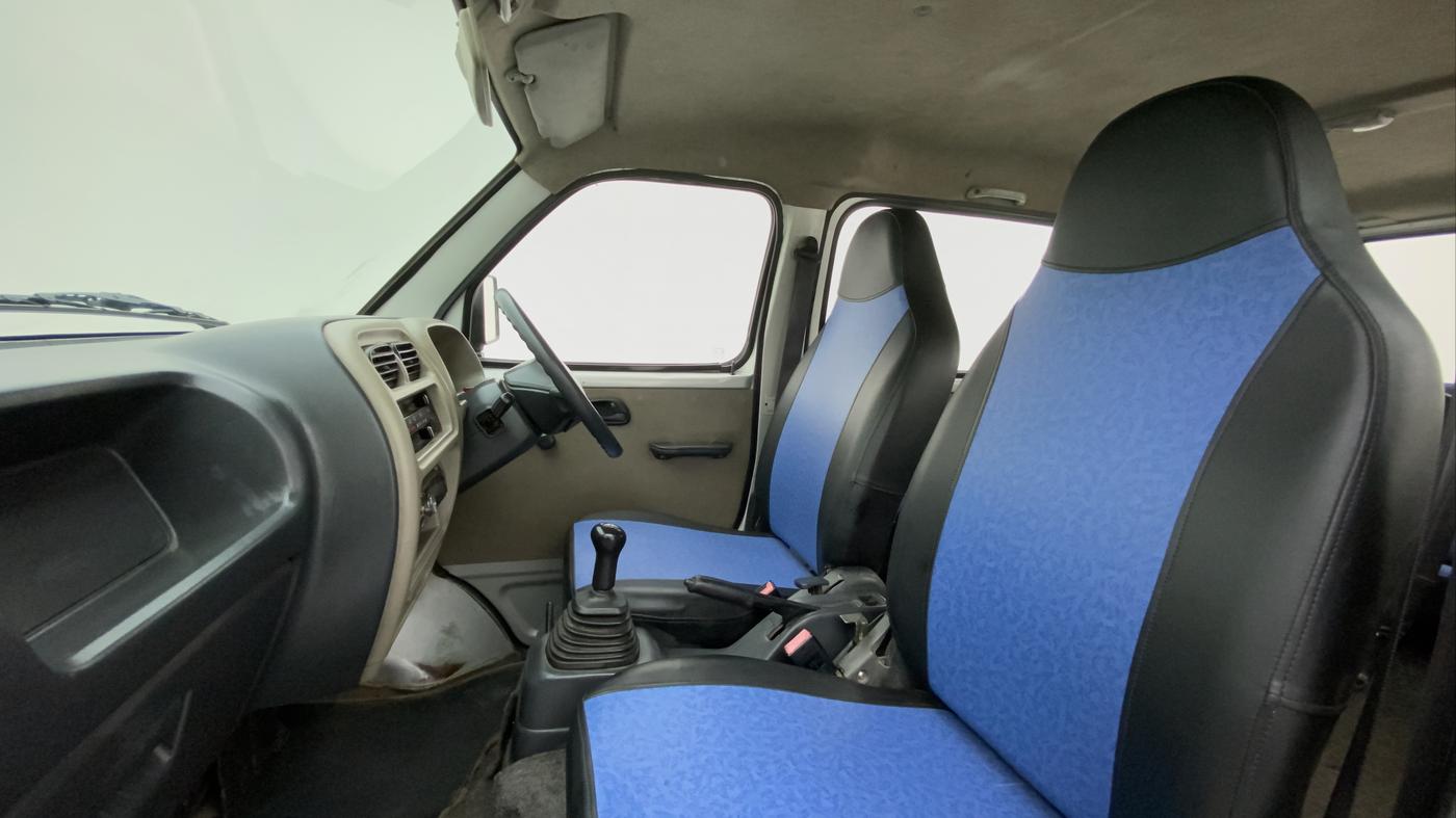 2011 Maruti Eeco 7 STR, Petrol, Manual, 67,580 km, Right Side Front Door Cabin