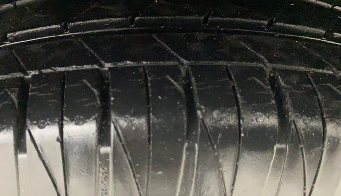 2020 KIA SONET HTX 1.0 IMT, Petrol, Manual, 17,258 km, Left Rear Tyre Tread