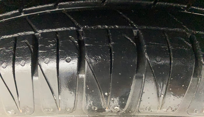 2020 KIA SONET HTX 1.0 IMT, Petrol, Manual, 17,258 km, Right Front Tyre Tread