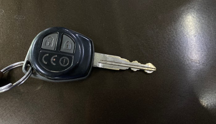 2015 Maruti Ciaz VDI+ SHVS, Diesel, Manual, 86,285 km, Key Close Up