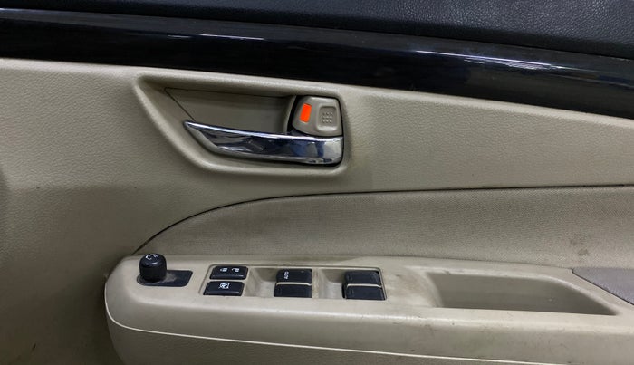 2015 Maruti Ciaz VDI+ SHVS, Diesel, Manual, 86,285 km, Driver Side Door Panels Control