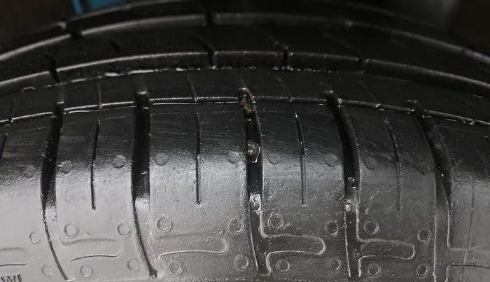 2021 Hyundai GRAND I10 NIOS SPORTZ CNG MT, CNG, Manual, 12,295 km, Left Rear Tyre Tread