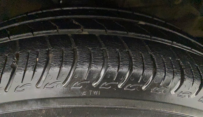 2020 Maruti S PRESSO VXI PLUS AMT, Petrol, Automatic, 37,060 km, Right Front Tyre Tread